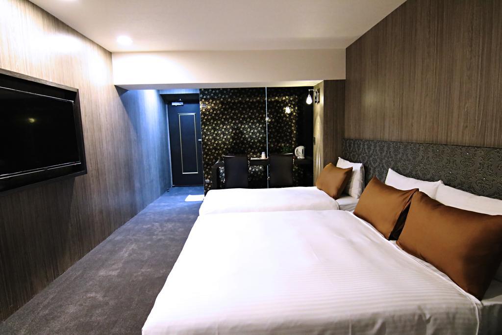 Ximen 101 - S Hotel Taipei Exterior photo