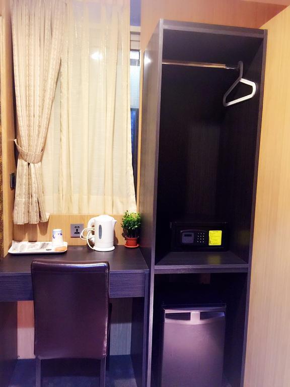 Ximen 101 - S Hotel Taipei Exterior photo